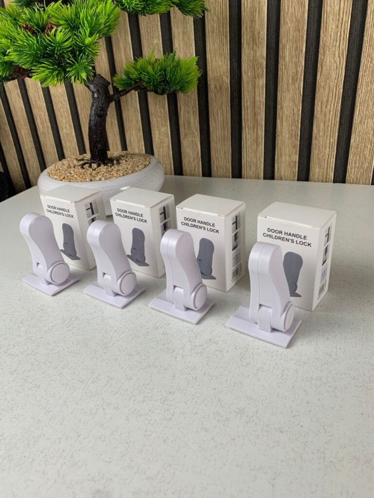 Verrous de porte universels pour la sécurité des enfants (4 pcs) – La tranquillité d’esprit à chaque porte fermée