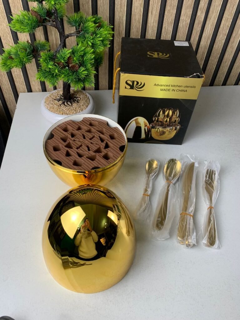 Série Ensemble de Couverts Créatifs en Forme d’Œuf Dorée (24 pcs) – L’élégance dorée pour une table d’exception