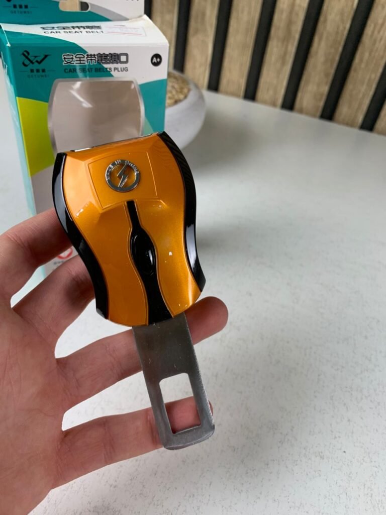 Attache ceinture de sécurité– Confort et sécurité sans contrainte