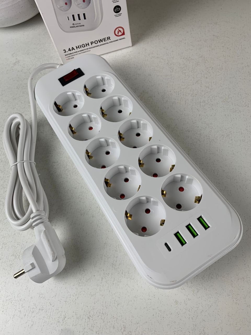 Rallonge Multiprise 10 Prises & 4 Ports USB 3250W – Puissance et organisation sans compromis - الصورة 7