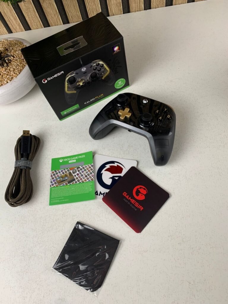 Manette filaire GameSir Kaleid Flux éclairage RGB pour Xbox