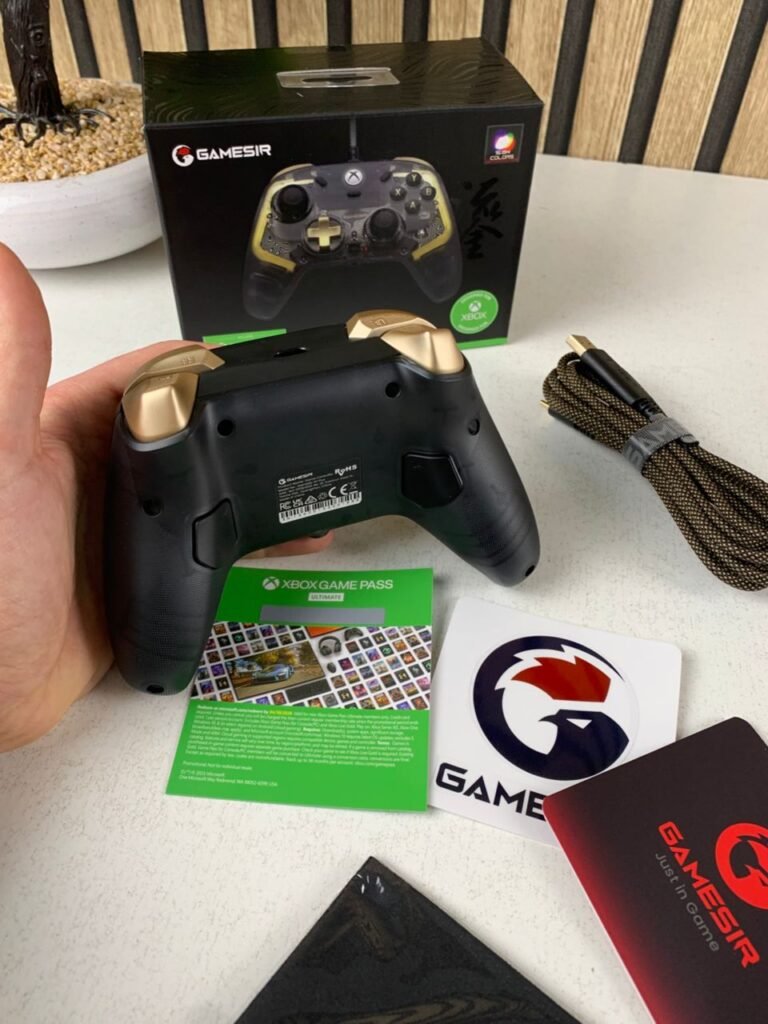 Manette filaire GameSir Kaleid Flux éclairage RGB pour Xbox