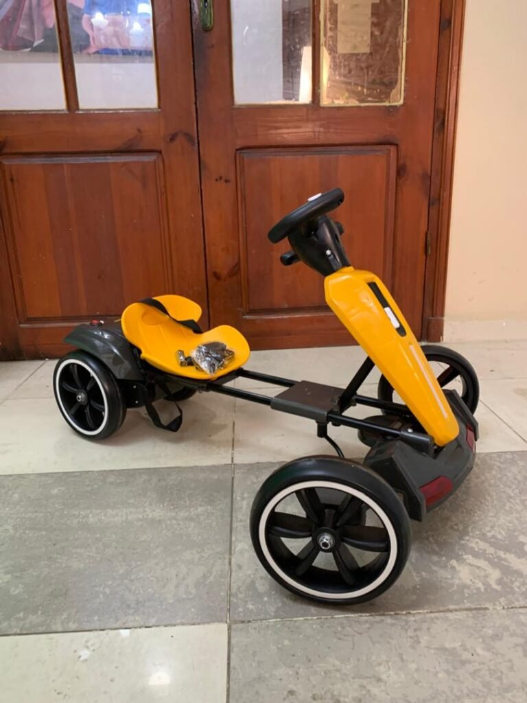 Voiture Kart électrique 12V pliable pour enfants (3–8 ans) avec LED, siège réglable et commandes au volant