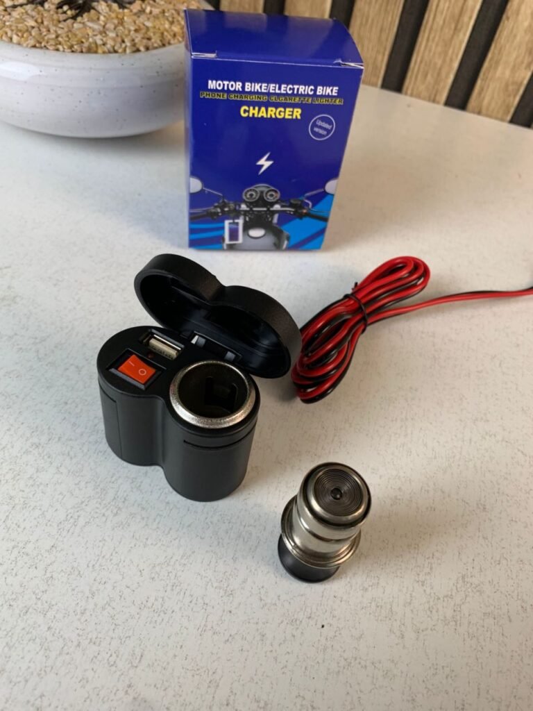 Prise allume-cigare + chargeur USB pour moto 12–24V avec fixation guidon et LED