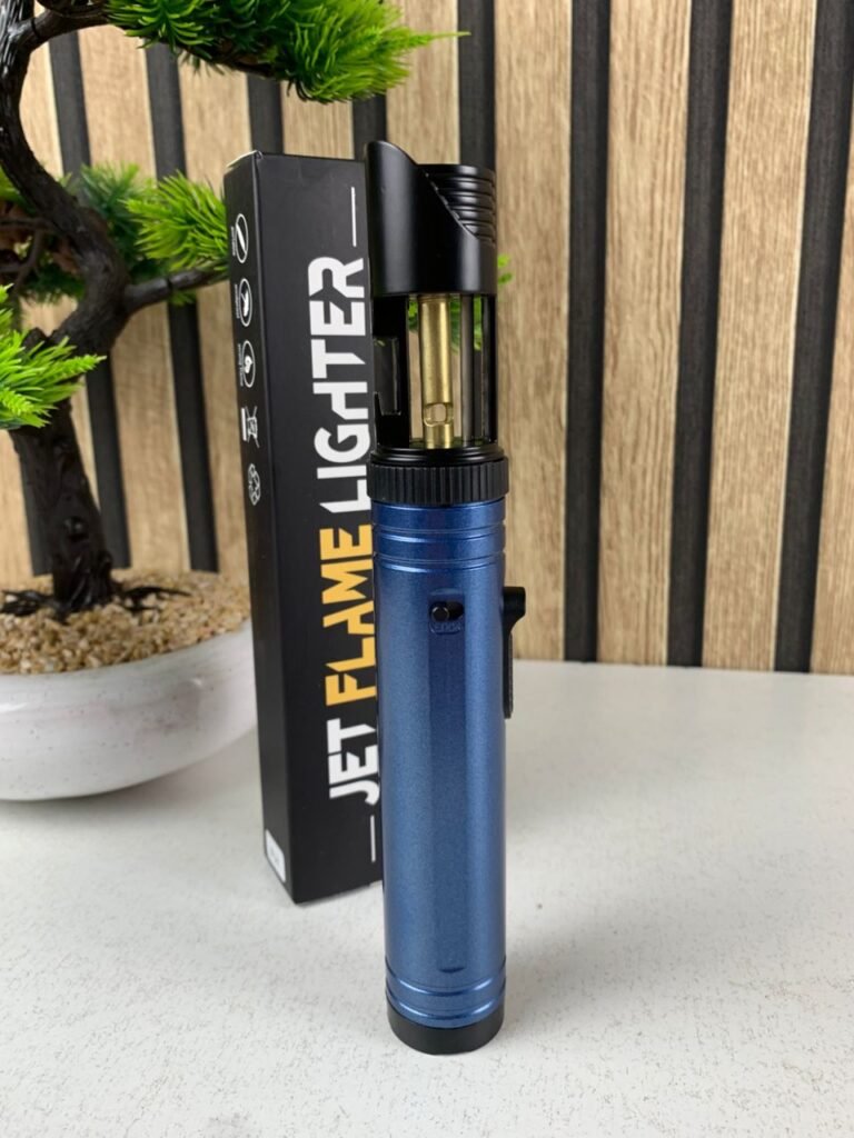 Briquet Torche Coupe-Vent Rechargeable avec Décapsuleur – Puissance, Sécurité
