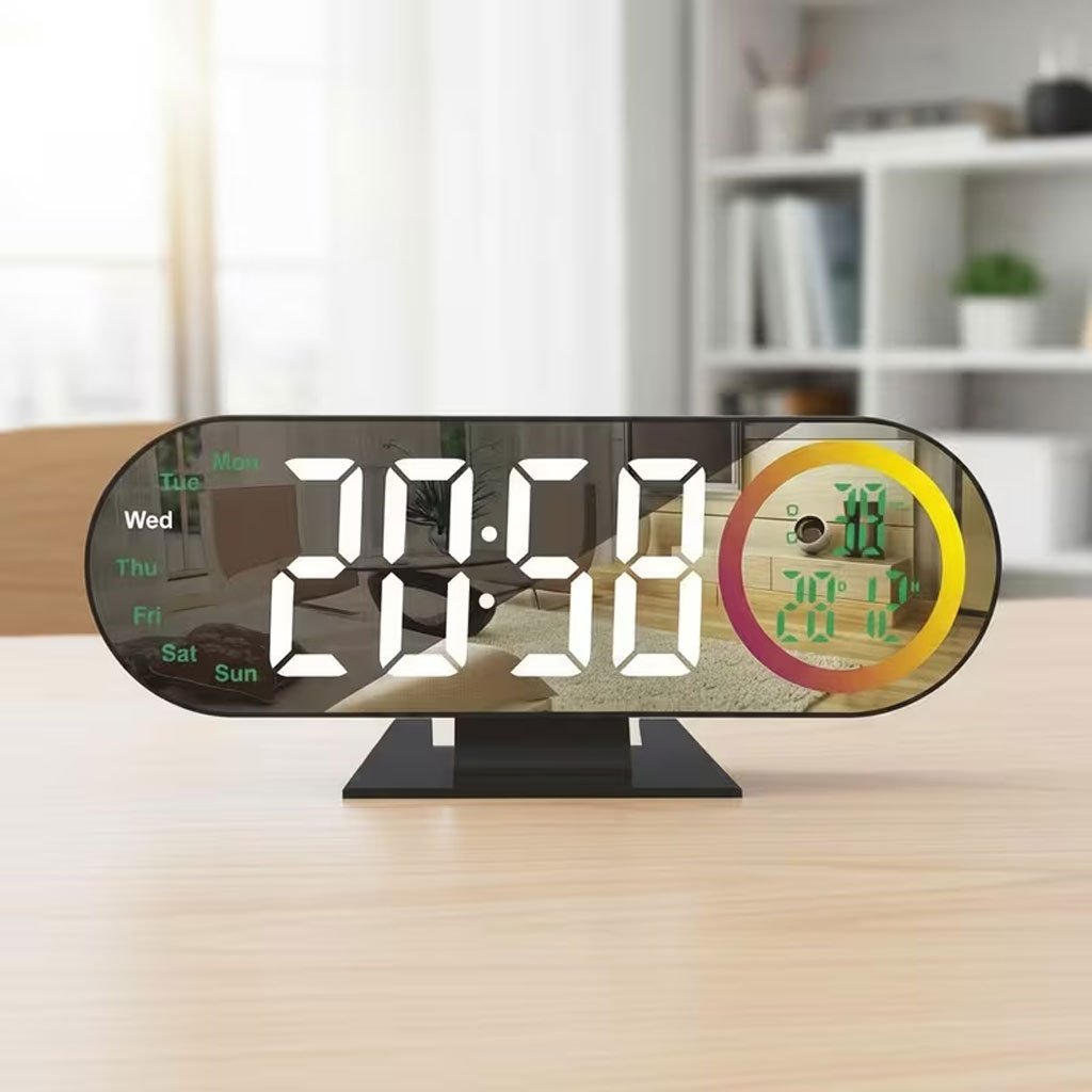 Réveil Numérique USB avec Lumière d’Ambiance RVB – L’alliance de la technologie et du style