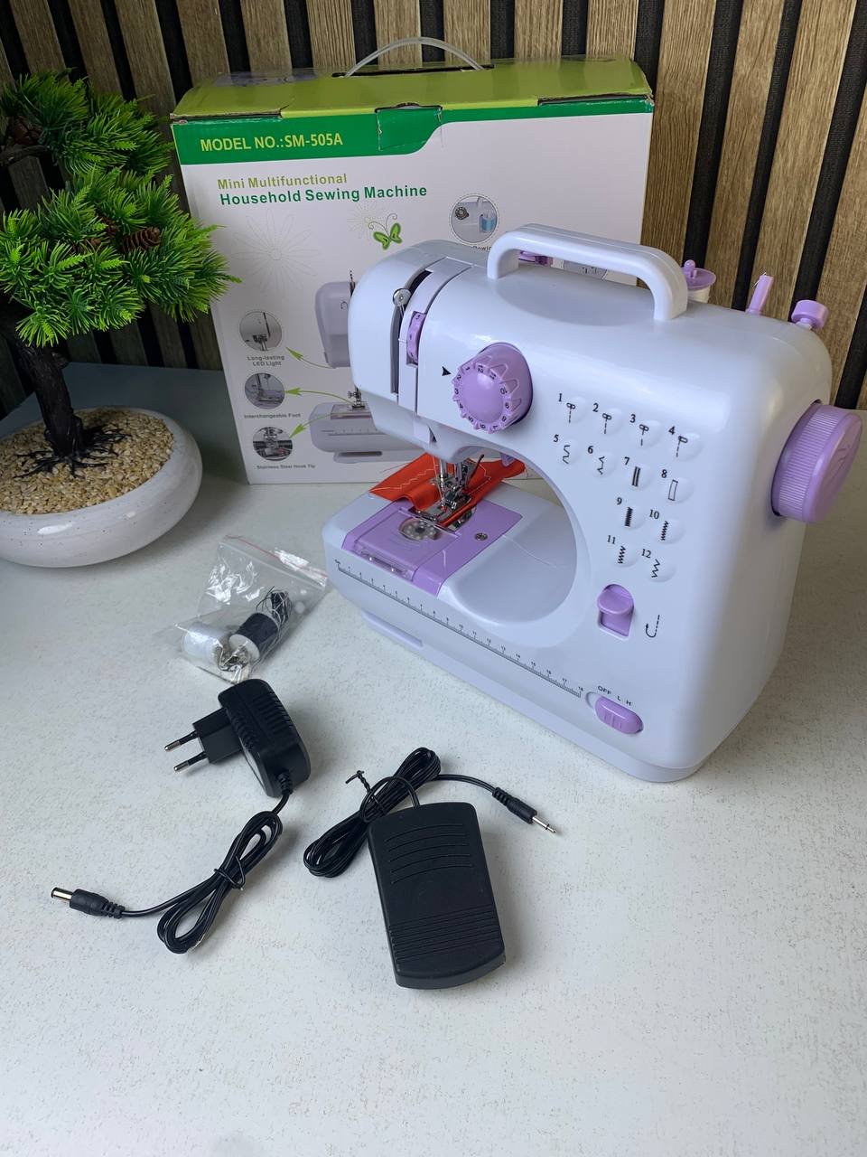 Machine à Coudre Portable 12 Points – 2 Vitesses avec LED & Pédale - الصورة 6