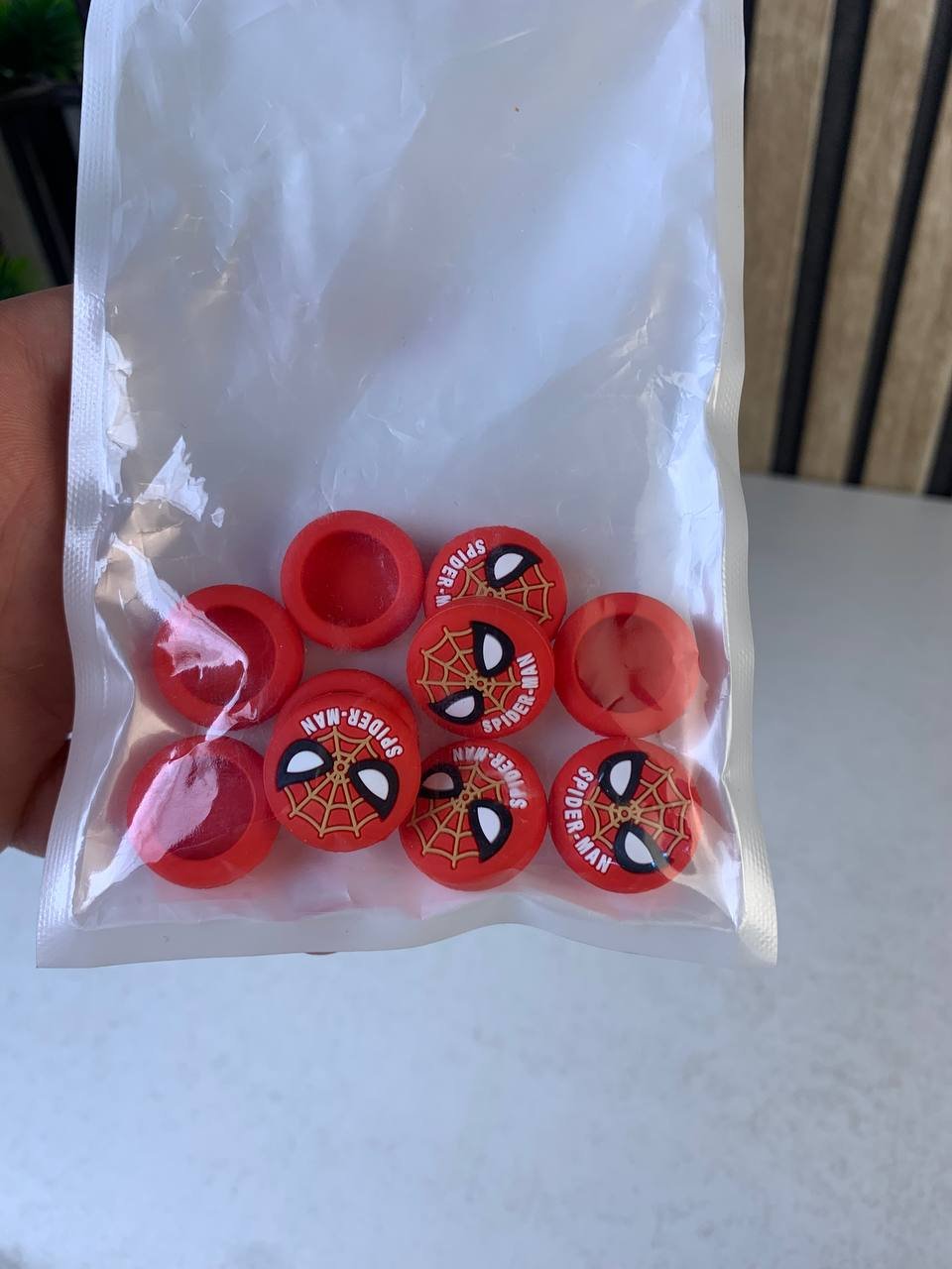 Lot de 8 Protections Silicone pour Joysticks – Confort & Protection Gaming - الصورة 4