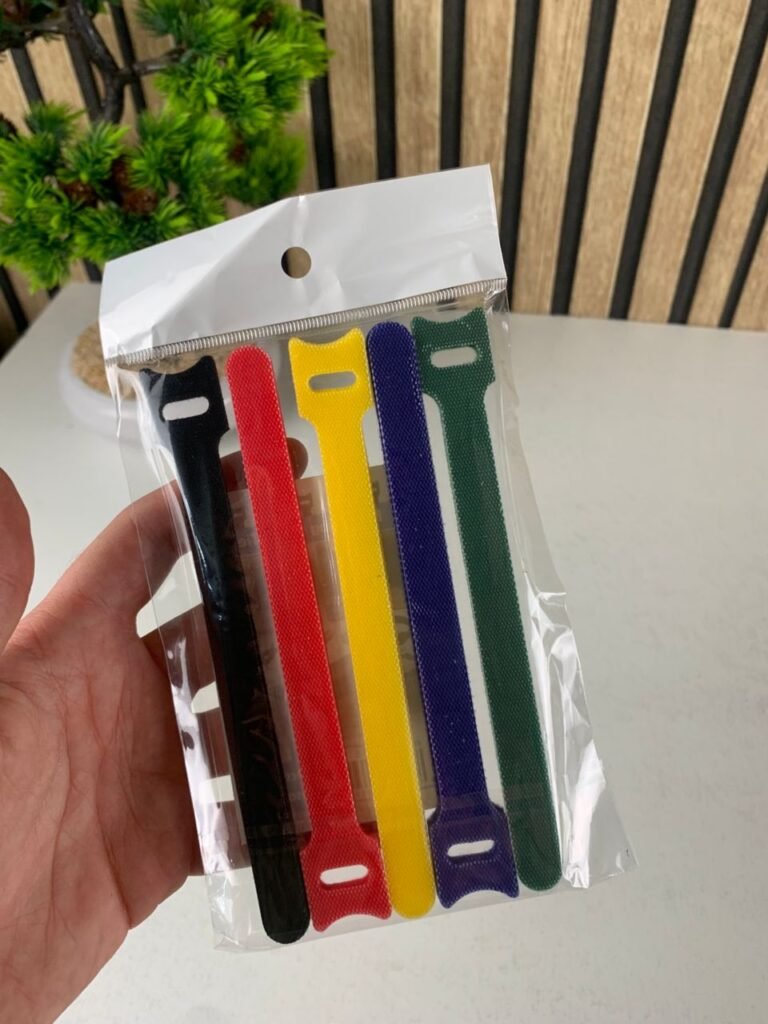 Lot de 20 Organisateurs de câble réglables réutilisables – Dites adieu au désordre des câbles