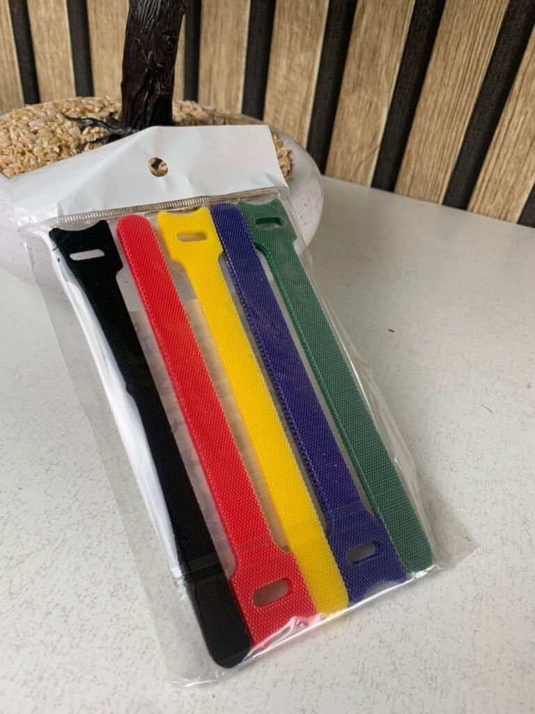 Lot de 20 Organisateurs de câble réglables réutilisables – Dites adieu au désordre des câbles