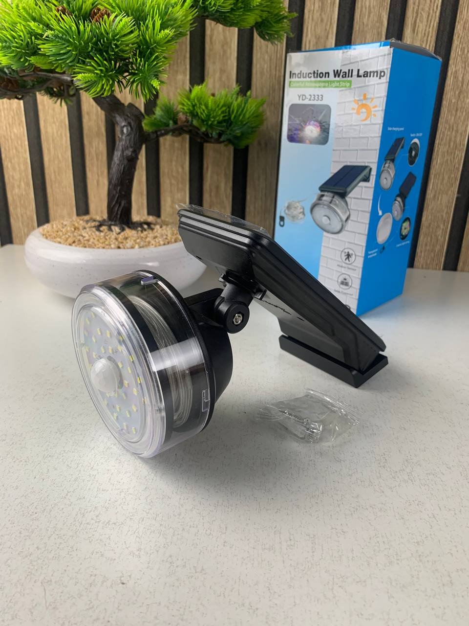 Lampe Murale Solaire avec Détecteur de Mouvement & Guirlande LED – Éclairage Extérieur Intelligent - الصورة 6