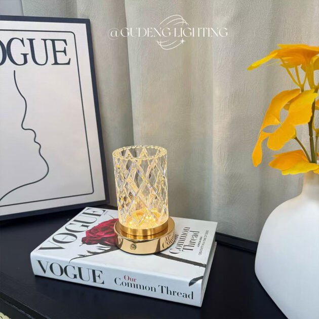 Vase Lumineux LED Tactile en Cristal – RGB Rechargeable Type-C