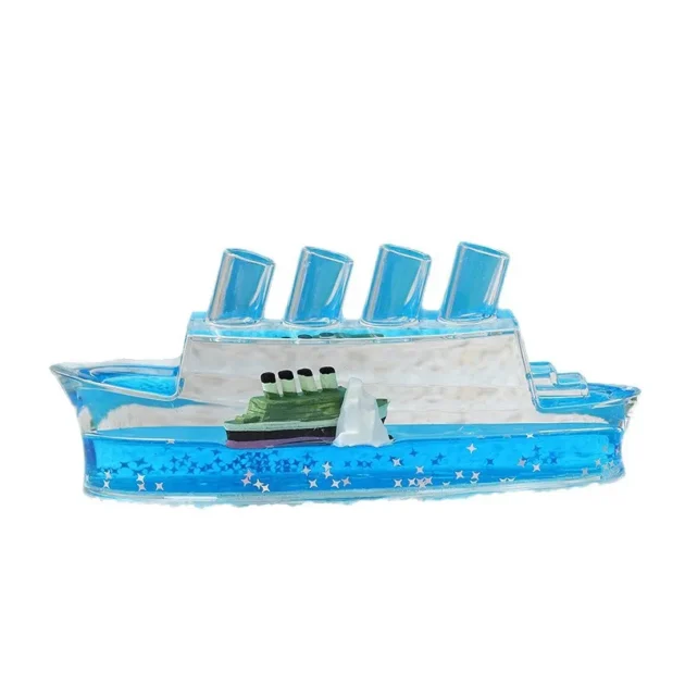 Décoration en forme de bateau de croisière insubmersible – Une sculpture flottante fascinante