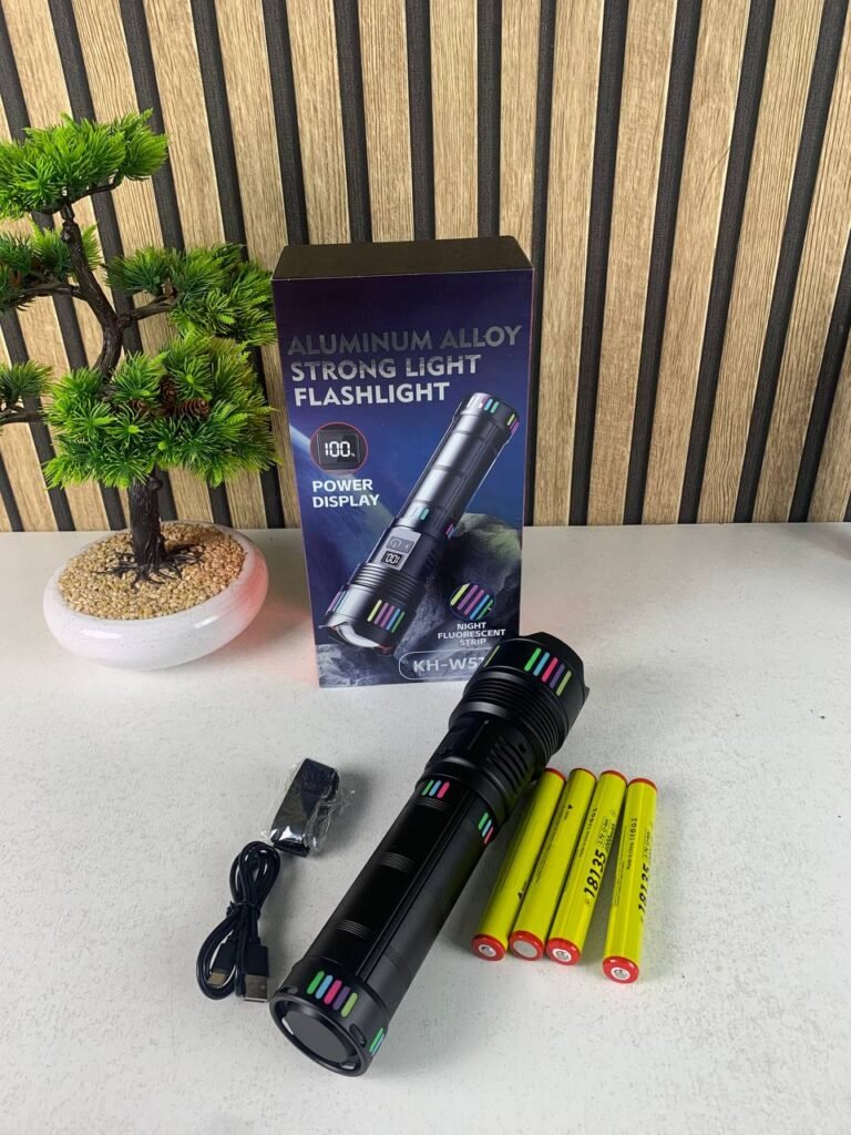 Lampe torche tactique ultra-puissante 2000 lumens – Portée 600m avec batterie haute capacité