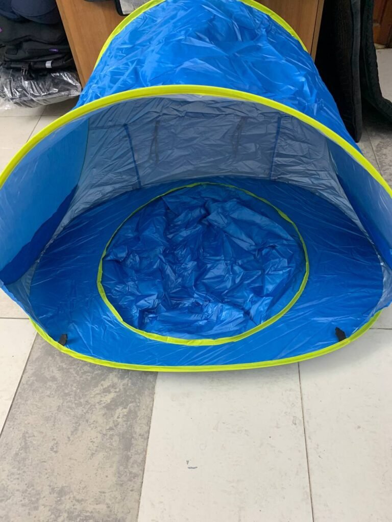 Tente de plage pour bébé avec piscine intégrée – Aire de jeu et protection solaire