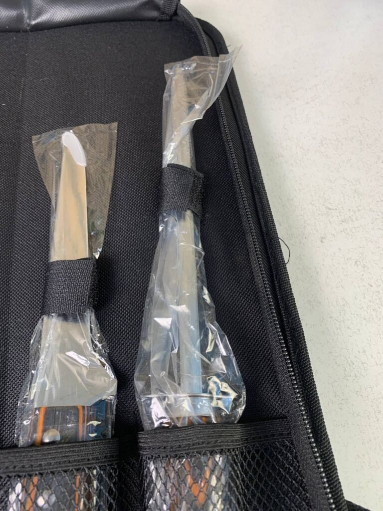 Pochette de couteaux professionnelle 4 pièces – Set de couteaux avec étui de rangement