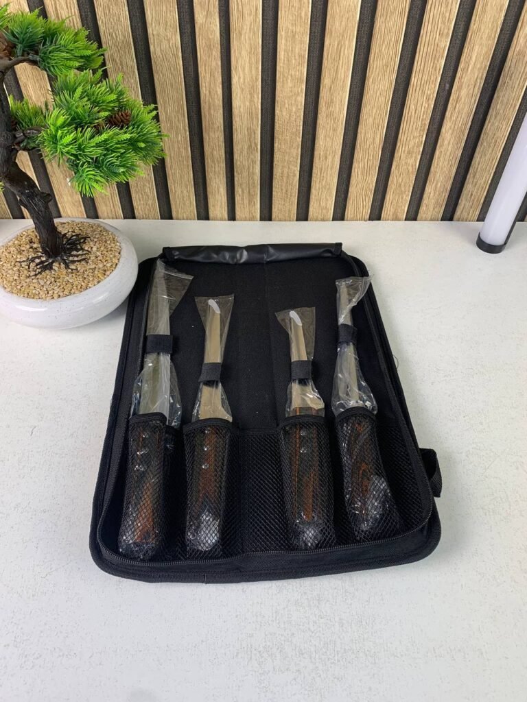 Pochette de couteaux professionnelle 4 pièces – Set de couteaux avec étui de rangement