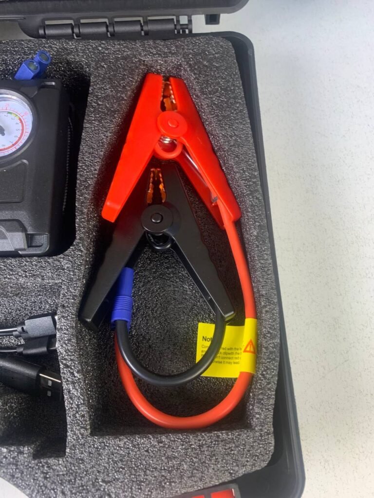 Jump Starter et Compresseur d'Air 2-en-1 pour Voitures – Puissance Ultime & Sécurité en Toutes Circonstances