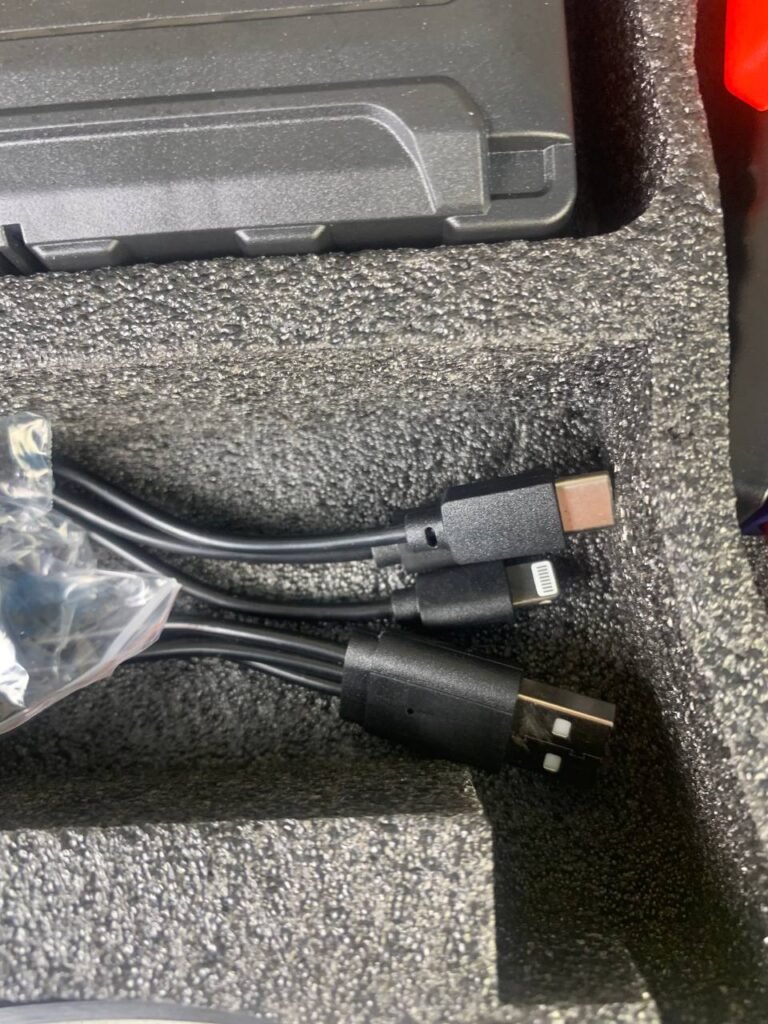 Jump Starter et Compresseur d'Air 2-en-1 pour Voitures – Puissance Ultime & Sécurité en Toutes Circonstances