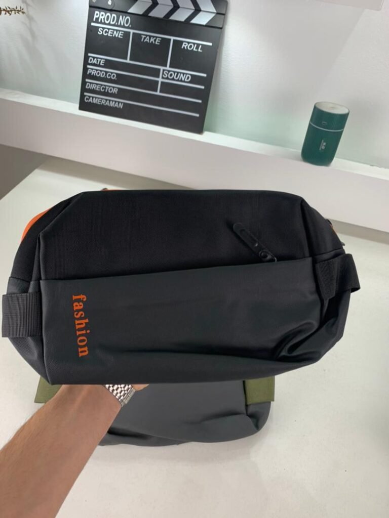 Sac de Poitrine Fashion pour hommes avec bandoulière– Style Urbain & Praticité Quotidienne