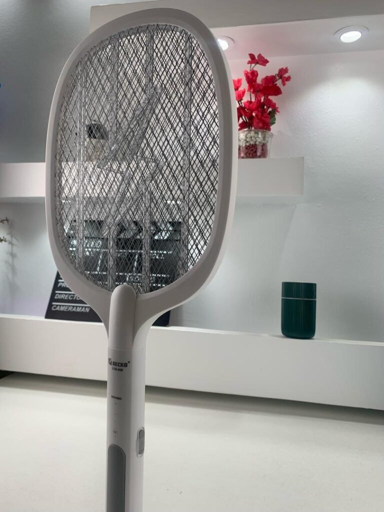 Tapette à Mouches Électrique 2 en 1 Rechargeable USB LTD638 – Élimination Rapide & Protection