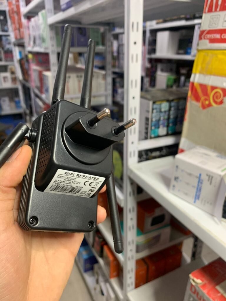 Répéteur WiFi 300 Mbps 2.4G avec 4 Antennes – Amplificateur de Signal sans Fil pour Maison