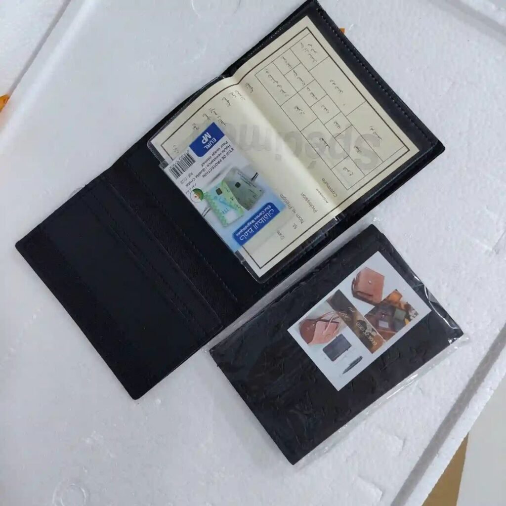 Porte-documents et cartes pour voiture – Organiseur compact et sécurisé