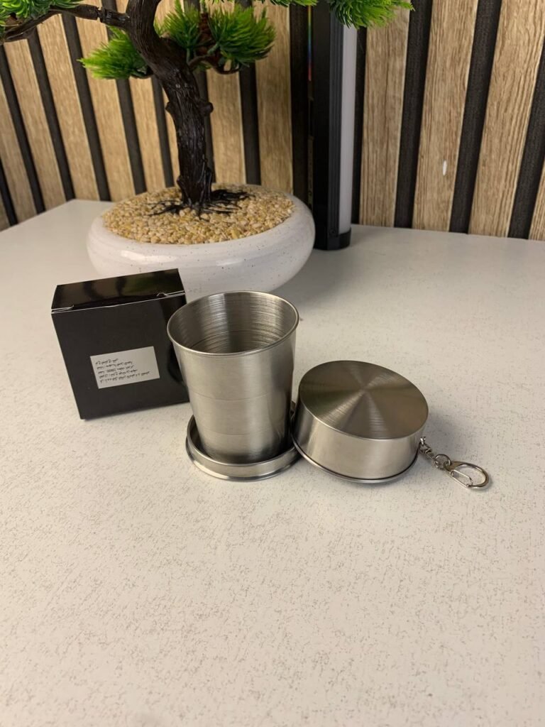 Mug de camping pratique idéal pour les boissons avec crochet de suspension – Compact, Isotherme & Prêt pour l’Aventure