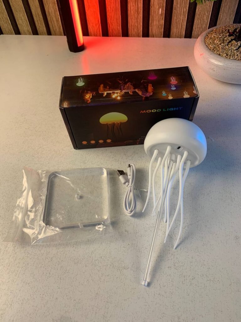 Lampe de chevet méduse à dégradé RGB avec tentacules animés – Ambiance Relaxante & Effet Marin Unique