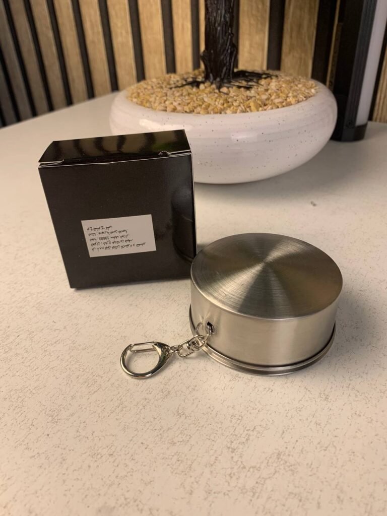 Mug de camping pratique idéal pour les boissons avec crochet de suspension – Compact, Isotherme & Prêt pour l’Aventure