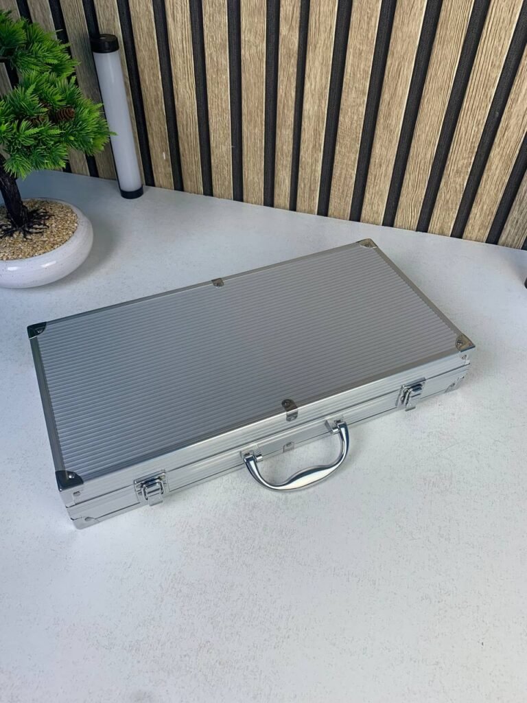 Coffret de Couteaux Professionnel avec Valise en Aluminium 9Pcs – Robustesse et performance haut de gamme