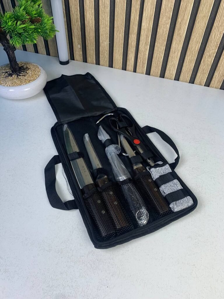 Kit de Couteaux de Luxe avec Manches en Bois 7Pcs – Élégance et précision pour une découpe parfaite
