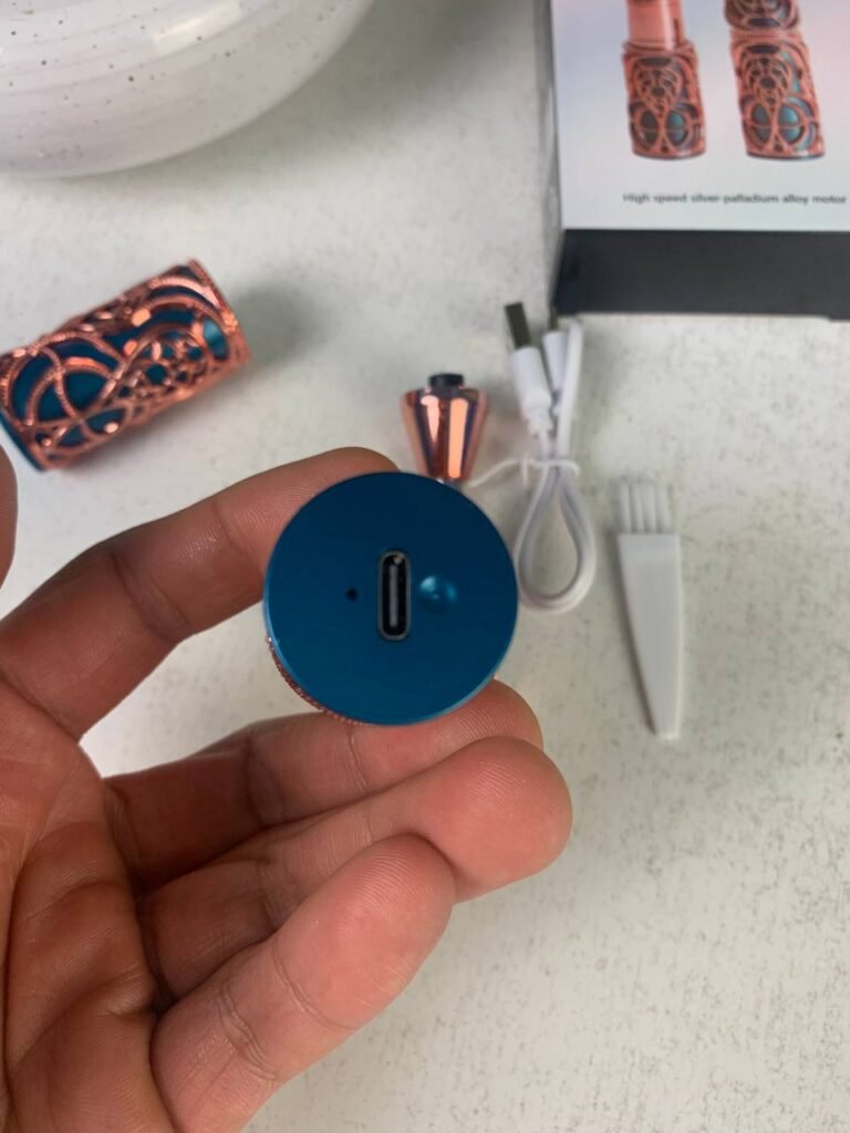 Épilateur Facial et Sourcils Rechargeable 3-en-1 – Soin précis et douceur au quotidien