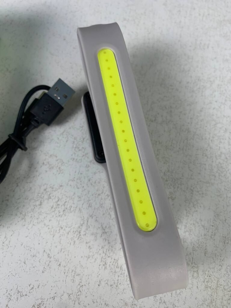 Brassard Lumineux LED Rechargeable – Sécurité et visibilité pour vos activités nocturnes