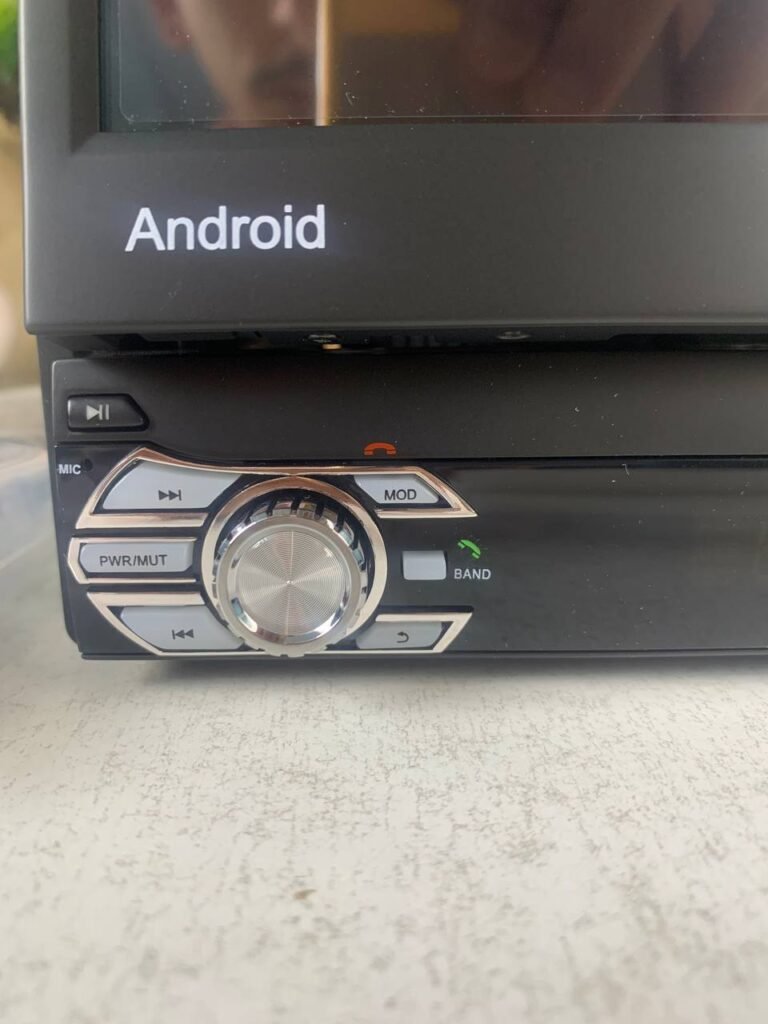 Autoradio Rétractable Tactile 7 Pouces Wireless CarPlay Android Auto 32+2GB – Expérience Multimédia Intelligente, Connectée et Premium