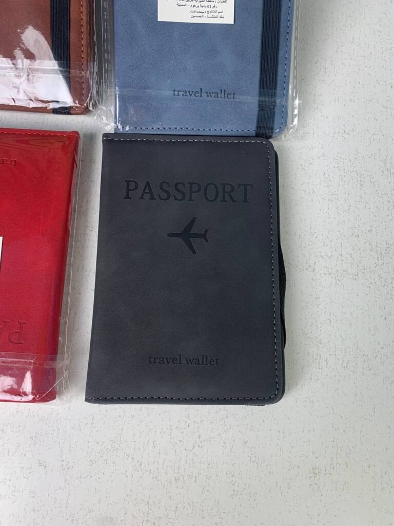 Porte-passeport en cuir avec bande élastique – Voyagez avec style et sécurité