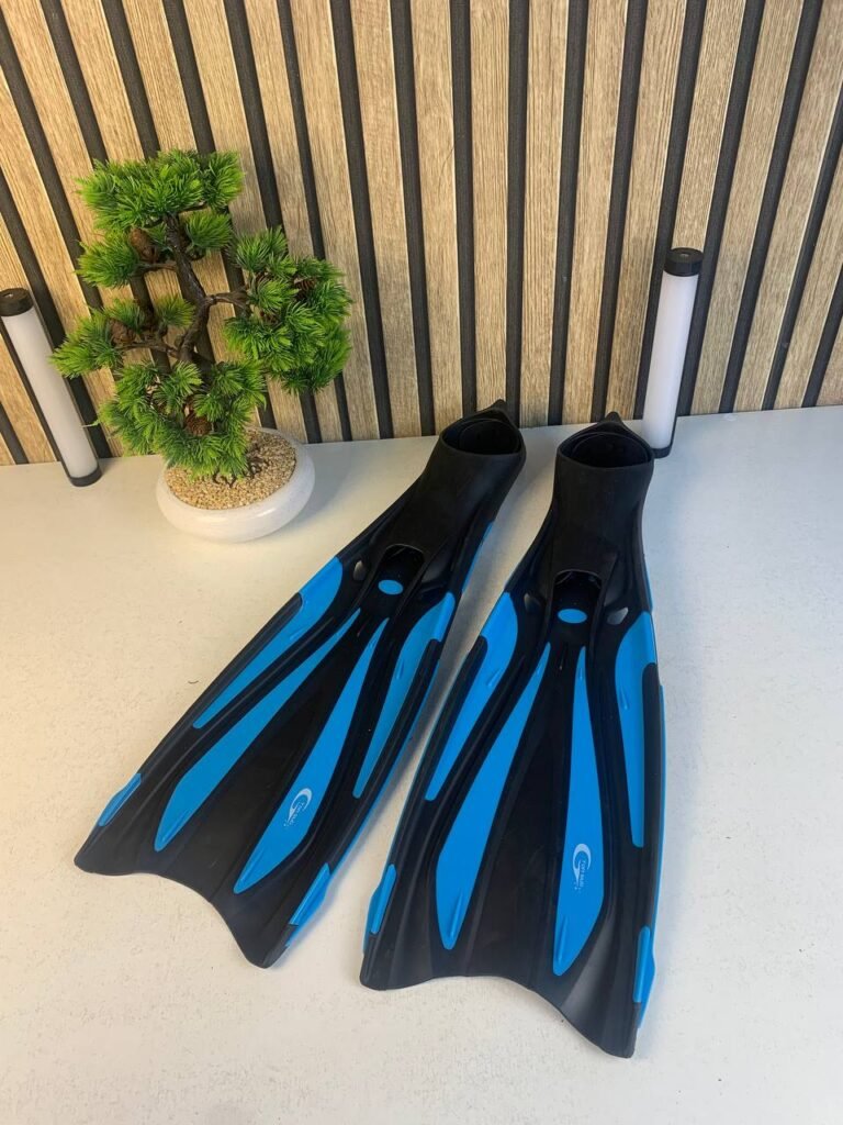 Palmes de natation professionnelles hydrodynamiques