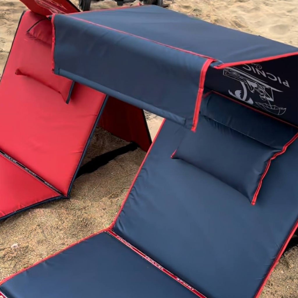Chaise longue de plage pliable avec pare-soleil et oreiller intégré — confort et protection optimale