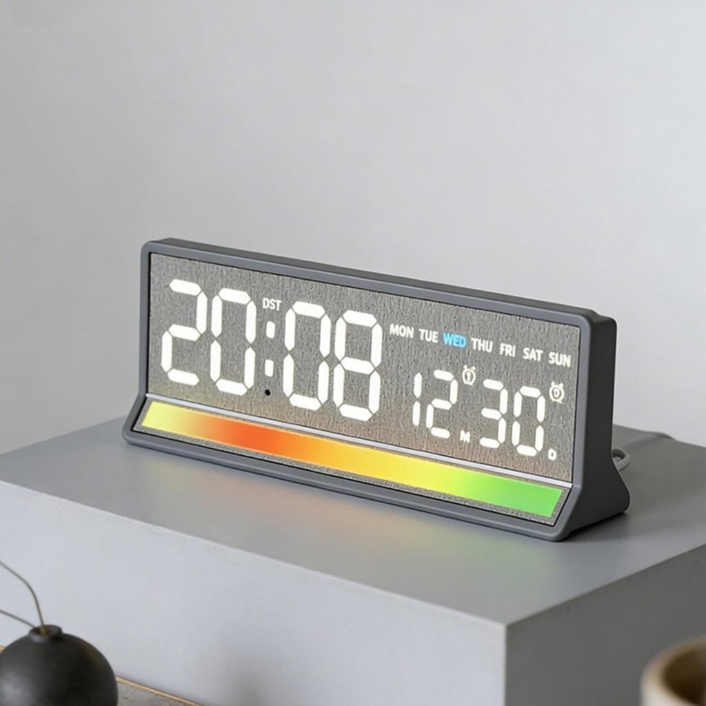 Horloge LED Numérique Réactive au Son - Éclairage Coloré